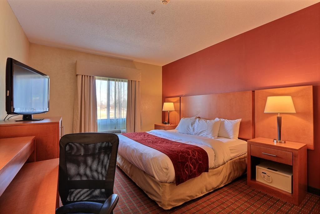 Comfort Suites Auburn Hills-Detroit Екстериор снимка