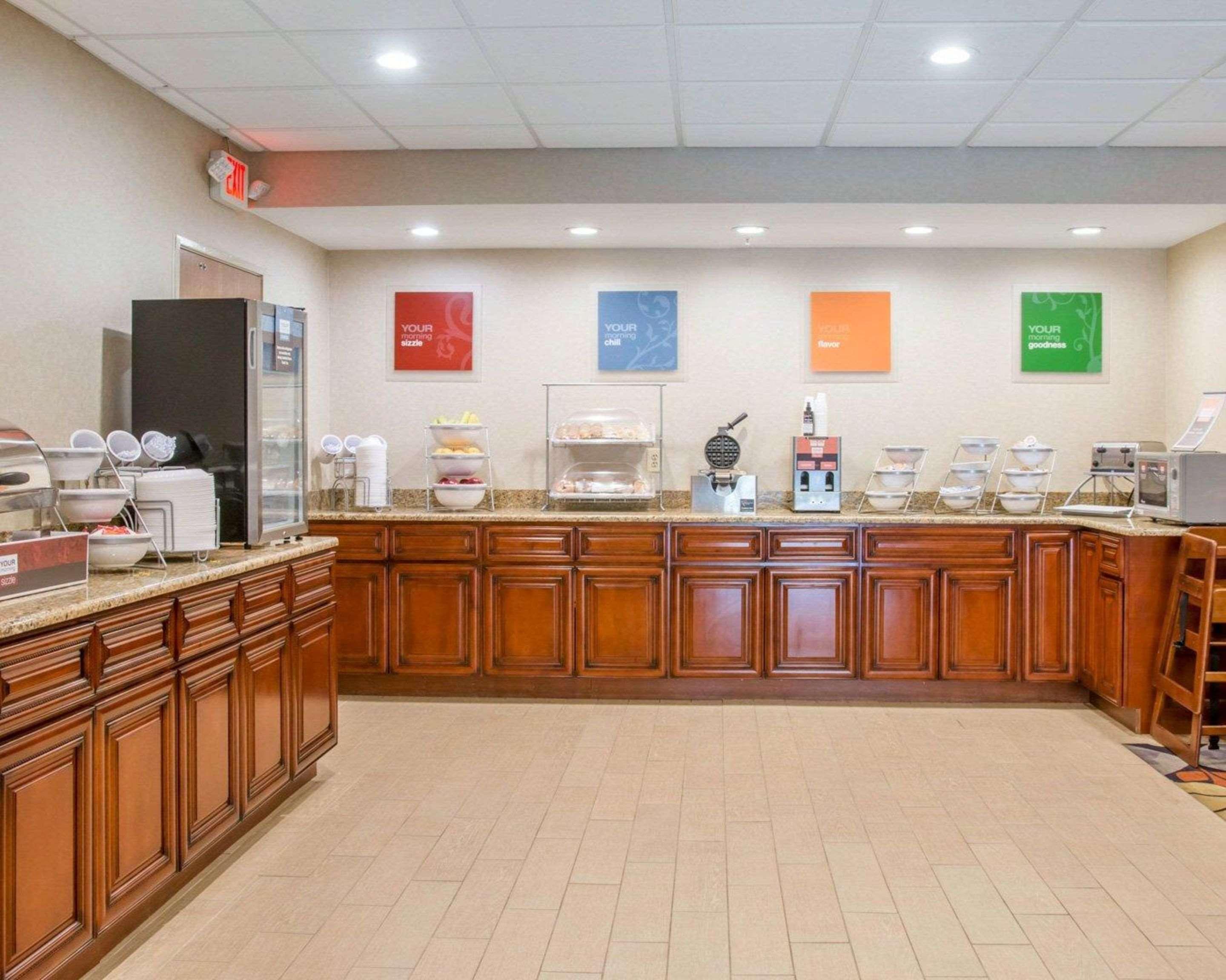 Comfort Suites Auburn Hills-Detroit Екстериор снимка