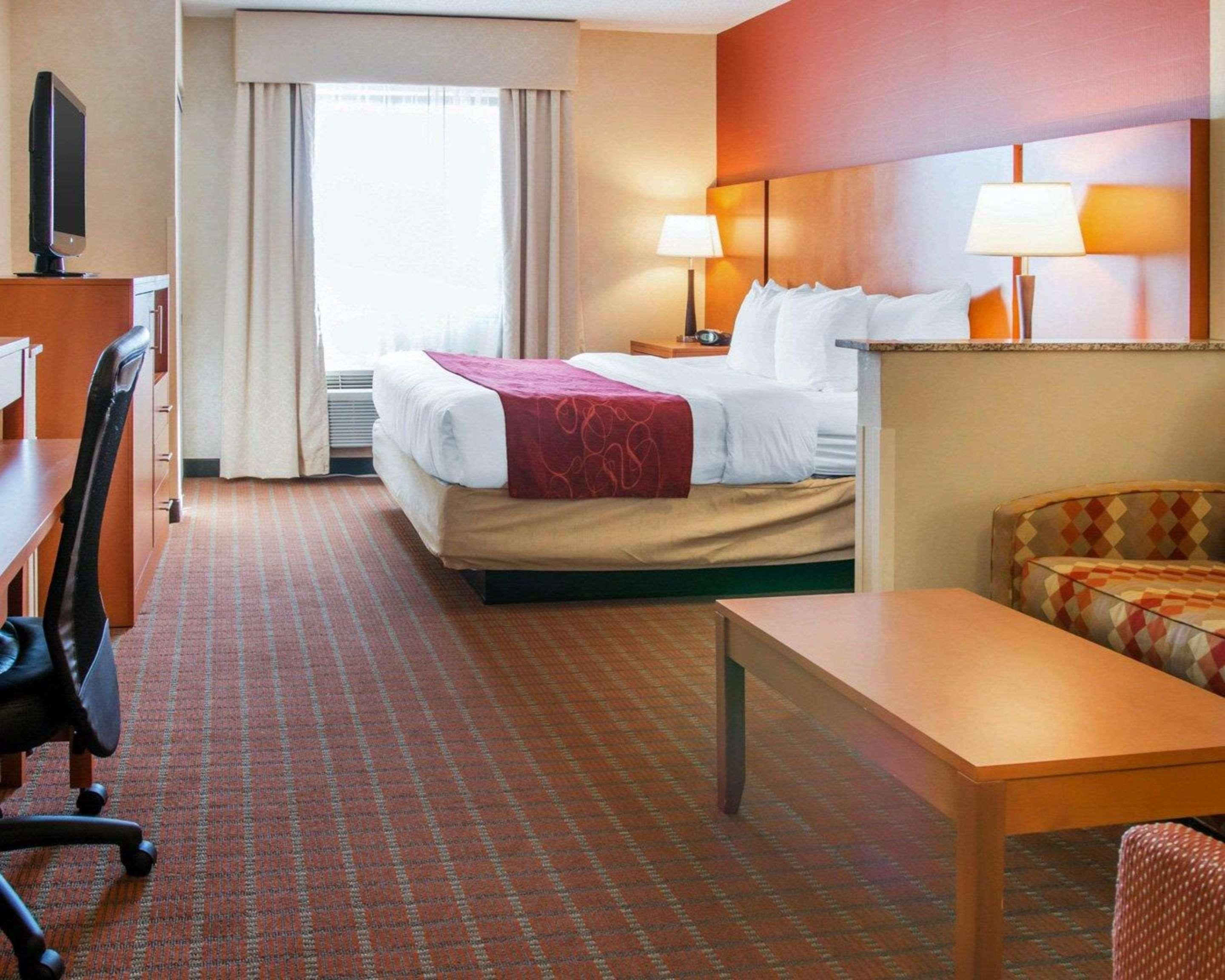 Comfort Suites Auburn Hills-Detroit Екстериор снимка