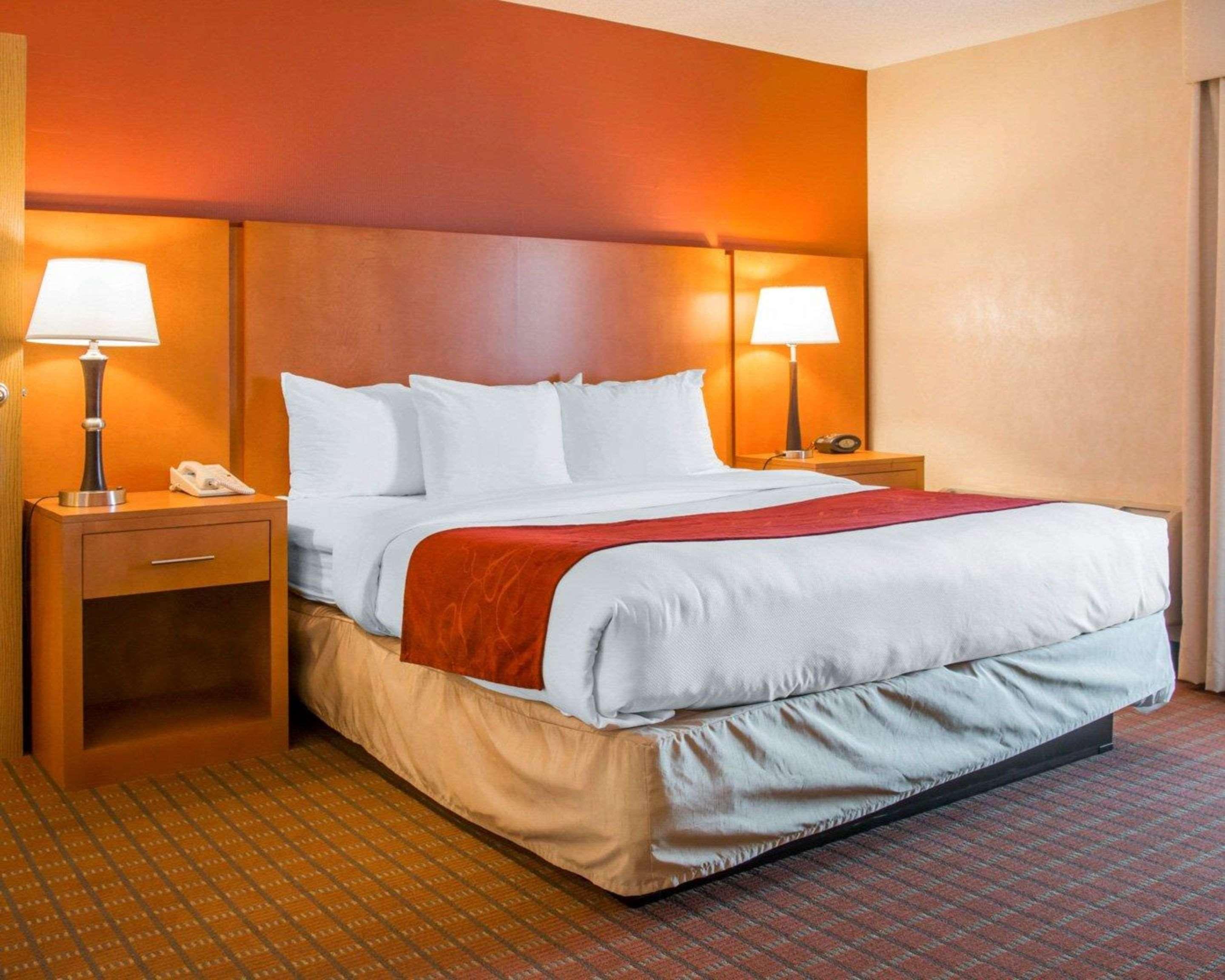 Comfort Suites Auburn Hills-Detroit Екстериор снимка