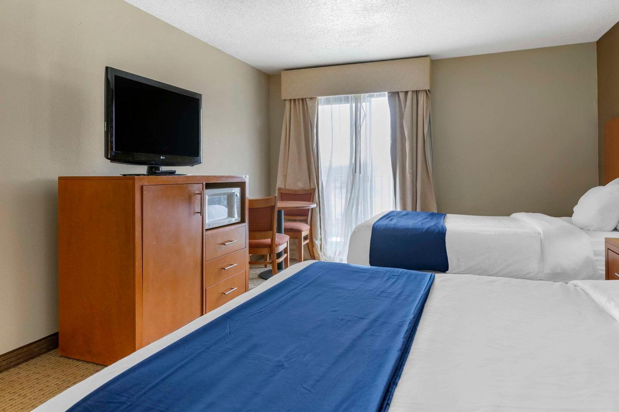 Comfort Suites Auburn Hills-Detroit Екстериор снимка
