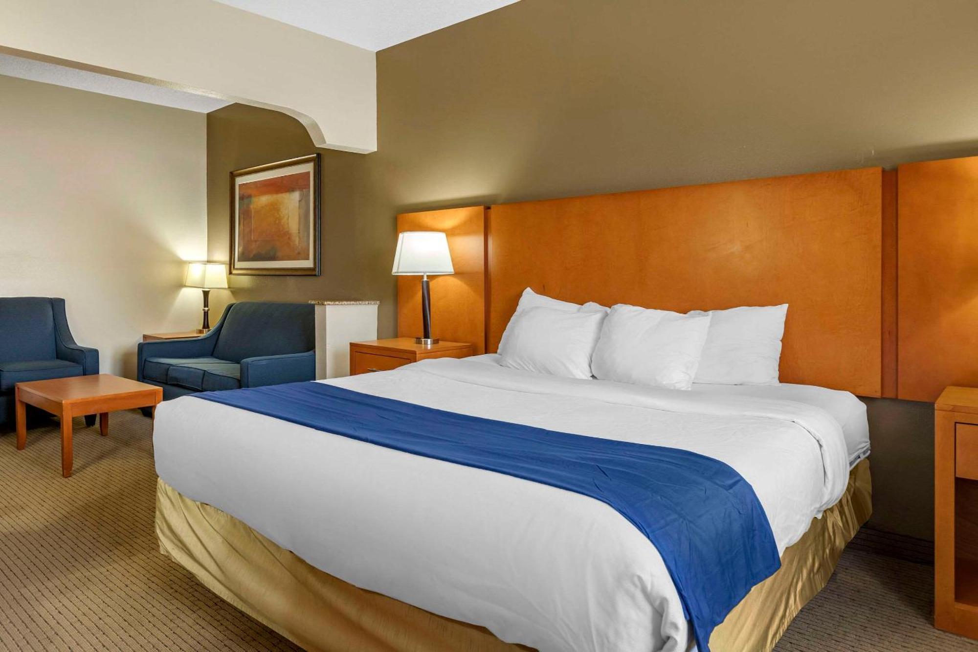 Comfort Suites Auburn Hills-Detroit Екстериор снимка